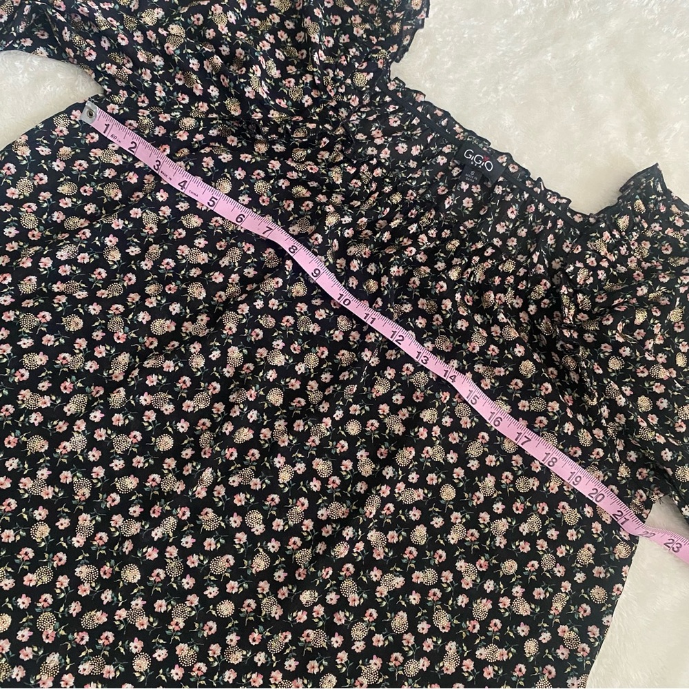 GiGiO Floral Peasant Top Blouse - Picture 5 of 7